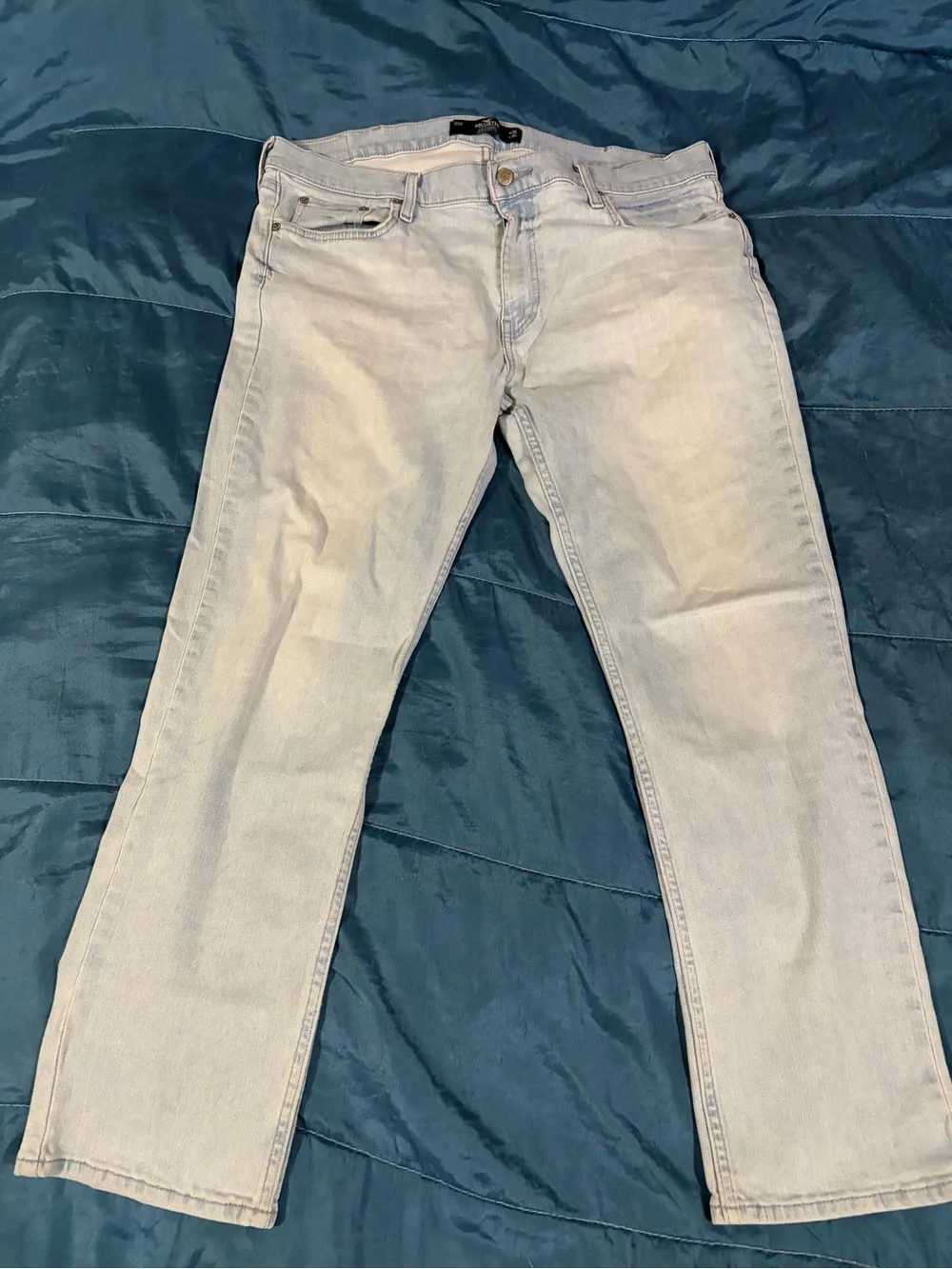Hollister Light Wash Straight Leg Men’s 36/30 Jeans